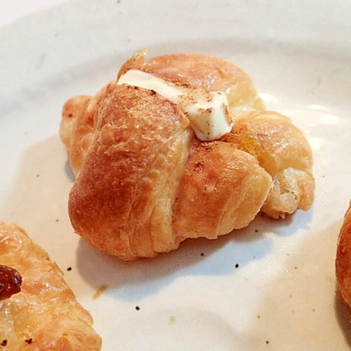 甘夏ジャムとホワイトチョコとシナモンのクロワッサン